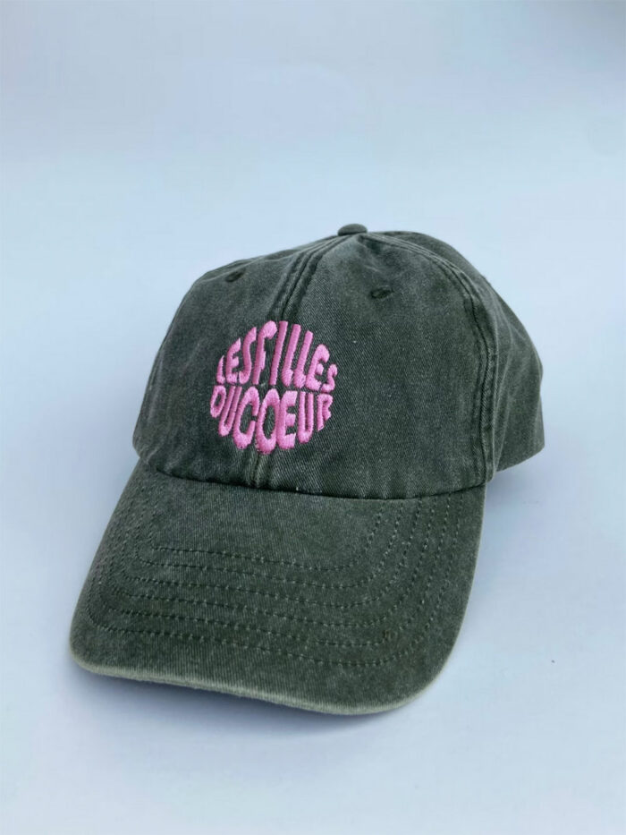 Bestickte Schildkappe olive