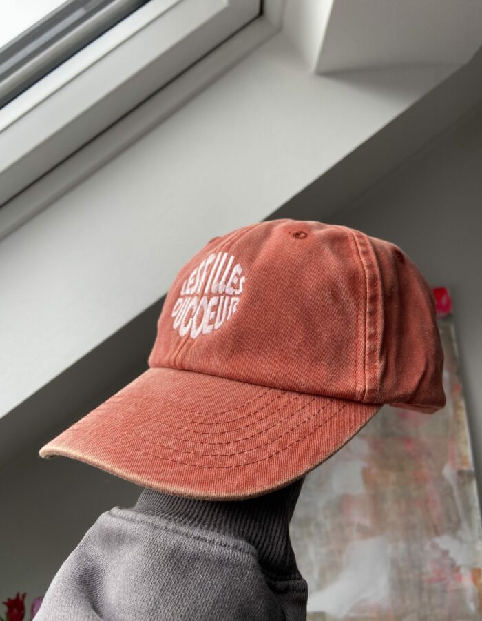 Embroidered shield cap rust orange - pink - Image 4