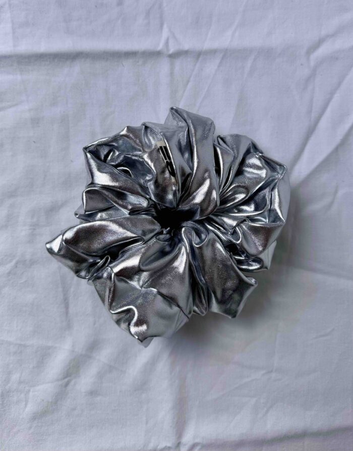 Ultra massive Scrunchie Silver