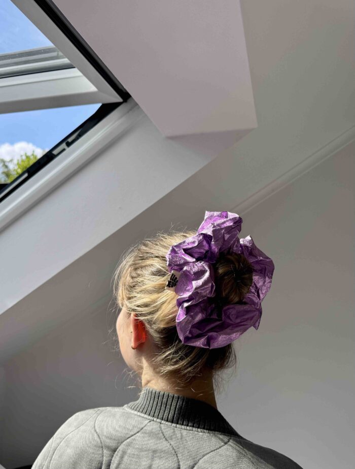 Metallic solid scrunchie - Image 4